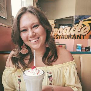 Meet your Posher, Hayley